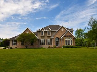 26 Timberland Dr, Oshkosh, WI 54902