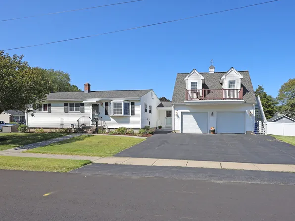 49 Lincoln Street, Plainville, CT 06062