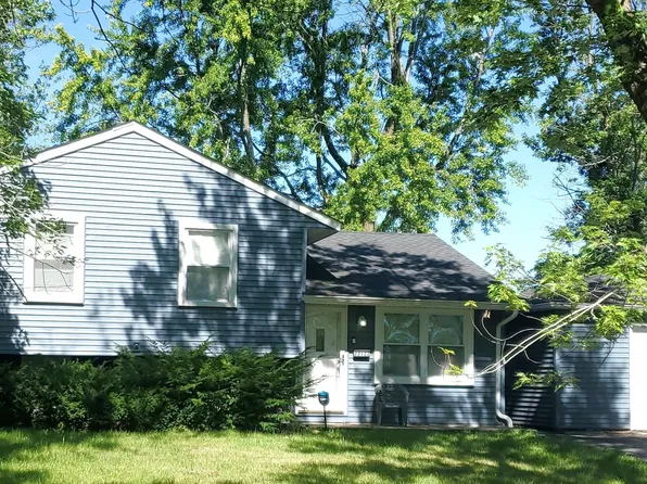 22122 Brookwood Dr, Sauk Village, IL 60411