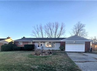 314 Grantham Dr, Englewood, OH