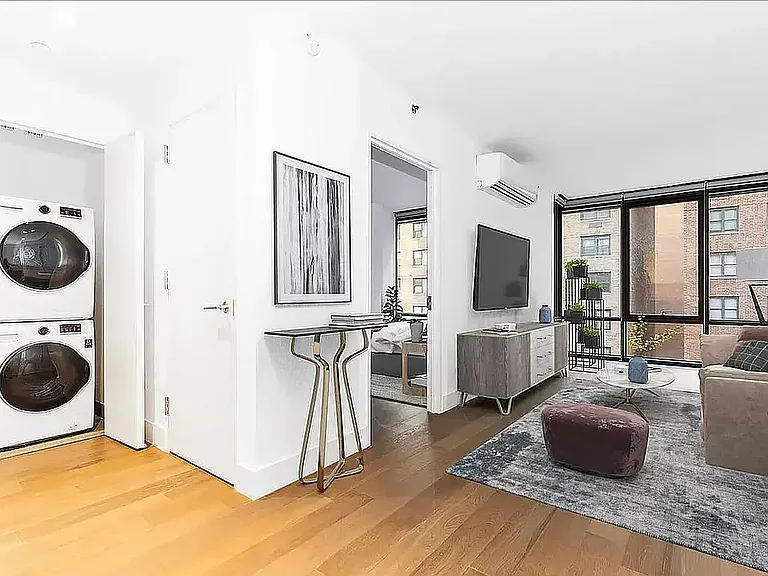 227 Lexington Ave #1301 — Photo 1