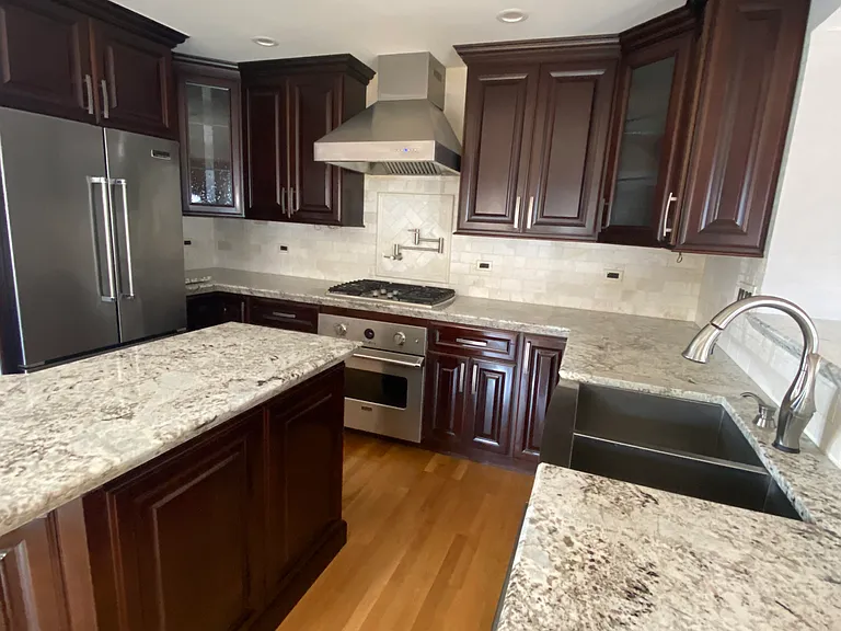 8523 N Oleander Ave — Photo 4