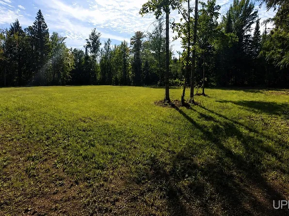 724 N County Road 519 Rd, Wakefield, MI 49968
