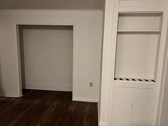 4th image of 84 Mead St #1