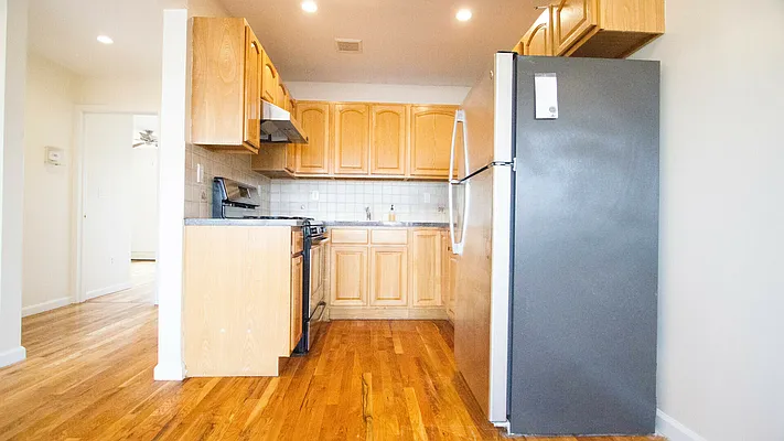 Rented by Nooklyn NYC LLC | media 7