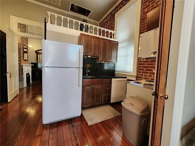 740 Dumaine St — Photo 4