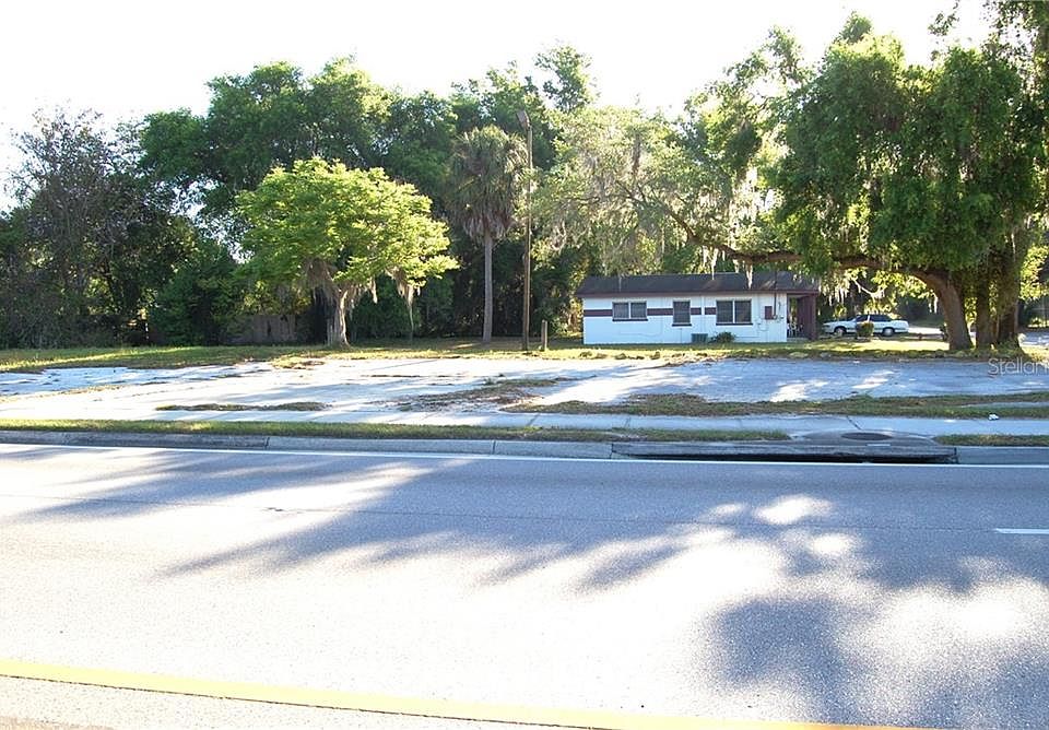 1st image of 930 Us Highway 17 S