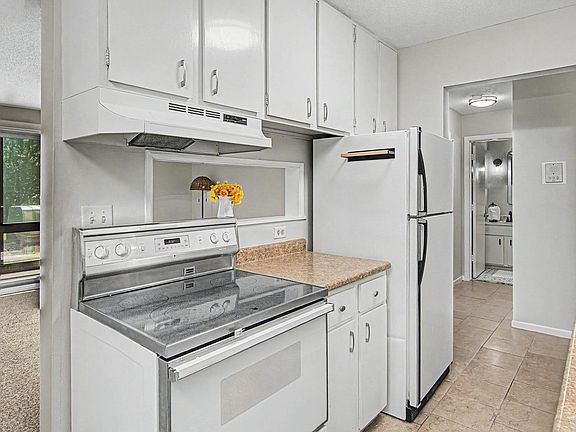 5th image of 255 Westview Dr APT 111