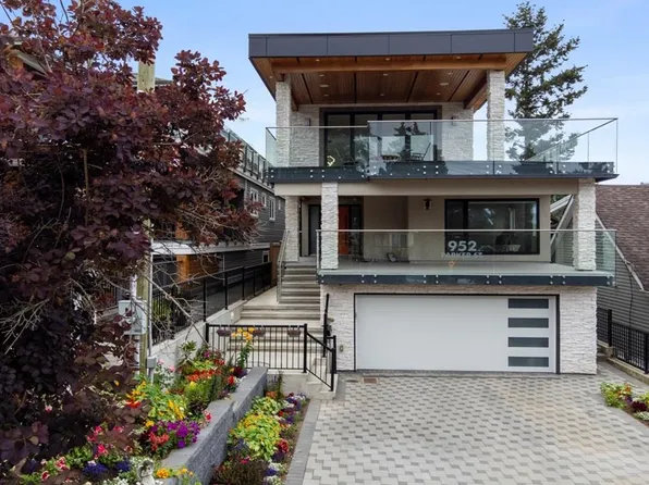 952 Parker St, White Rock, BC V4B 4R4