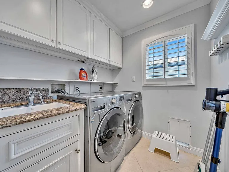 20 Coldbrook — Photo 17