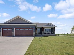 1124 17th St S, Sartell, MN 56377