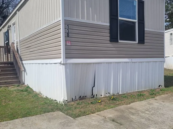 118 Ridgewood Dr, Centerville, GA 31028