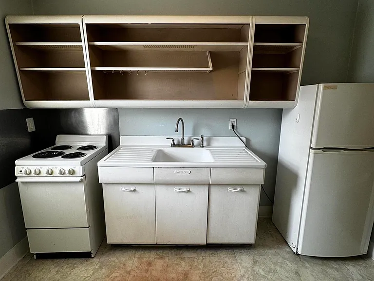 148 Shawnee Pl #4 — Photo 6