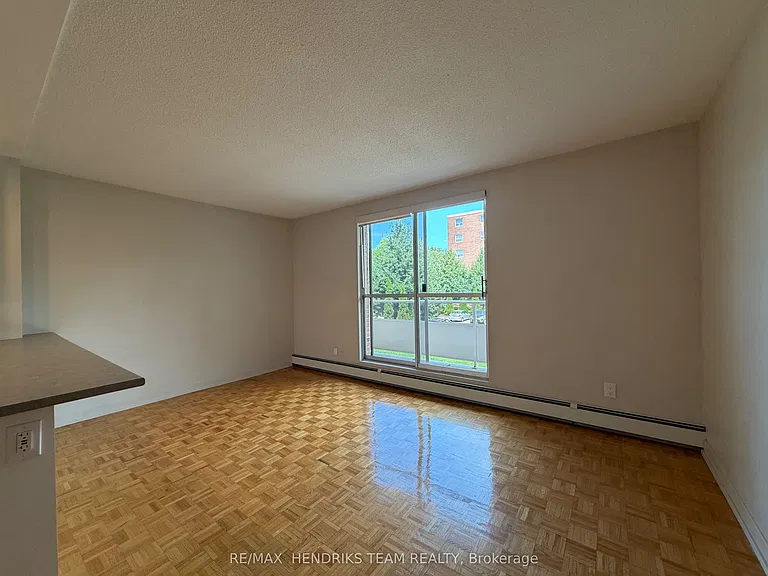 33 Leaside Dr #203 — Photo 6