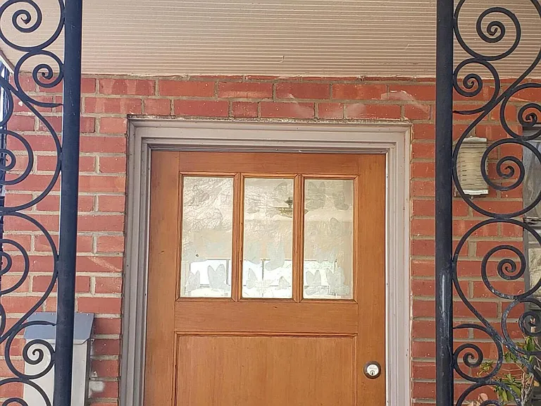 900 W Yandell Dr — Photo 9