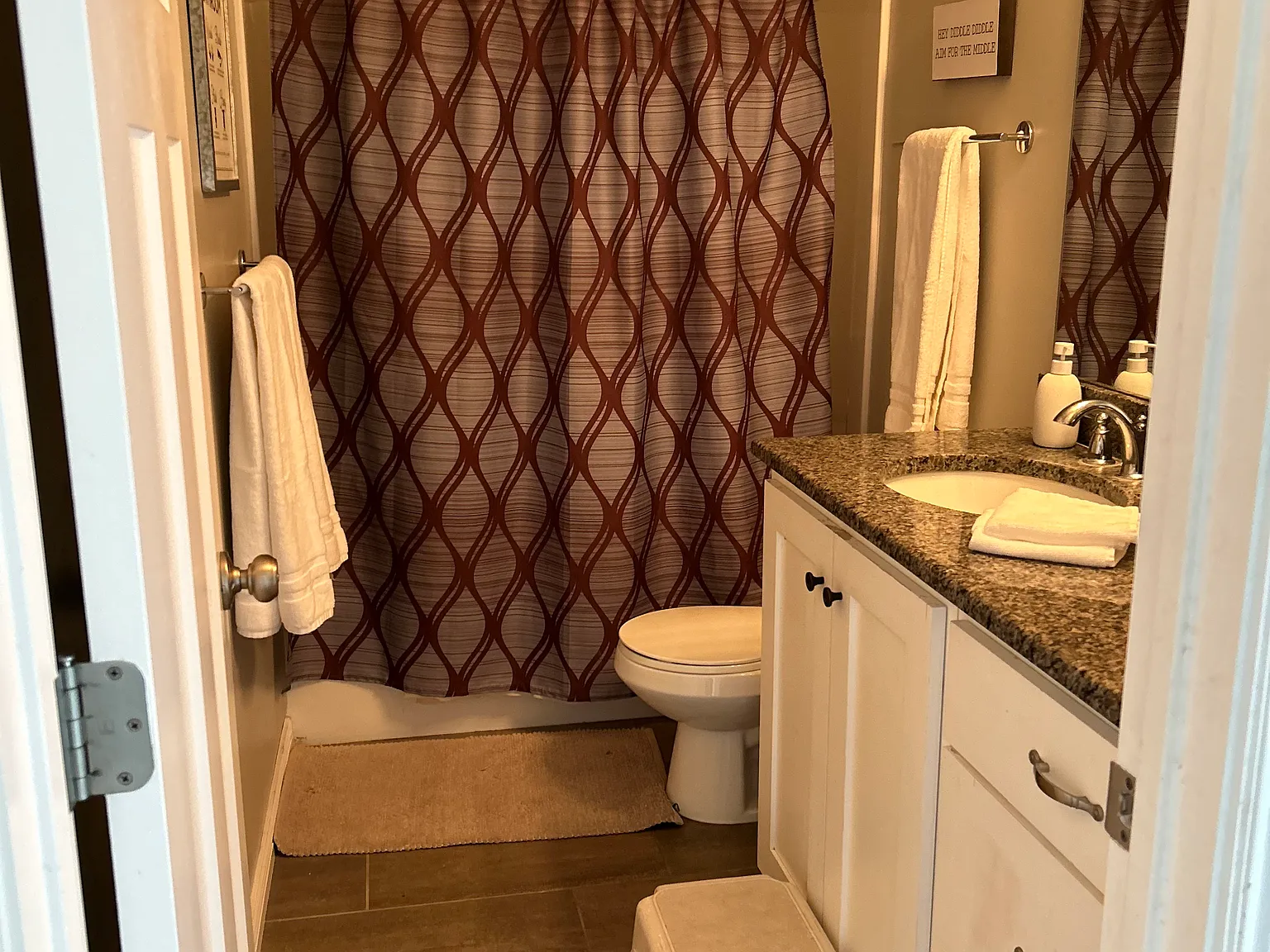 1217 Hillshire Dr — Photo 4