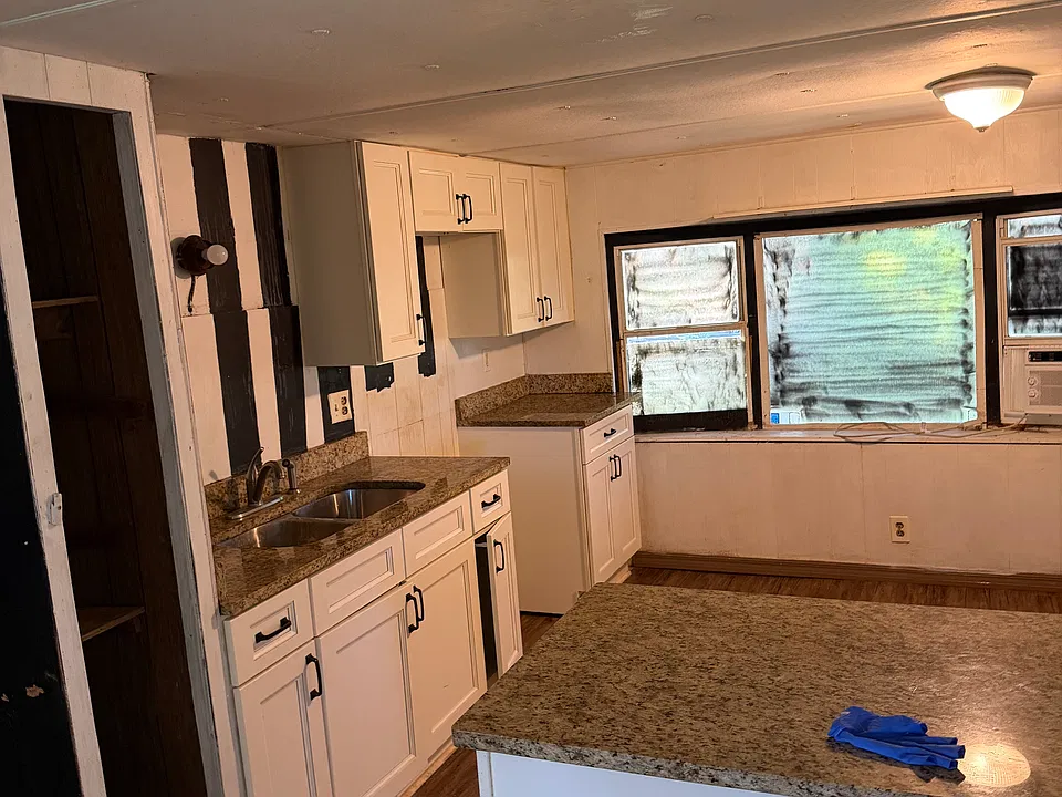2757 SE Joshua Estates St #1