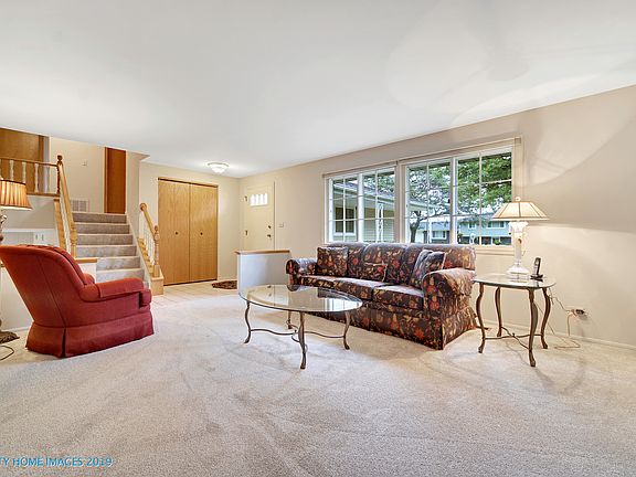 5th image of 104 Grand Central Ln