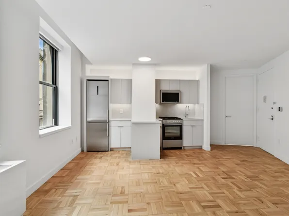 20 Exchange Place image 1 of 21