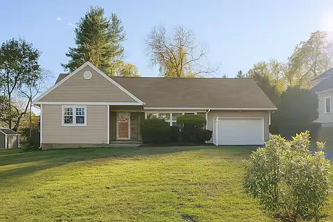 3 Turner Ln — Photo 2