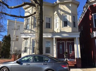 24 Willow St, Cambridge, MA 02141