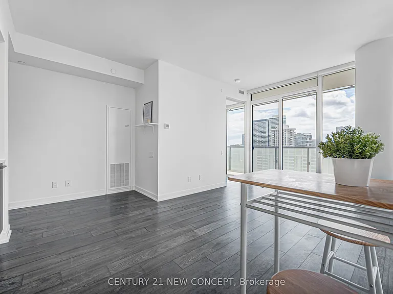 28 Wellesley St E #1902 — Photo 11