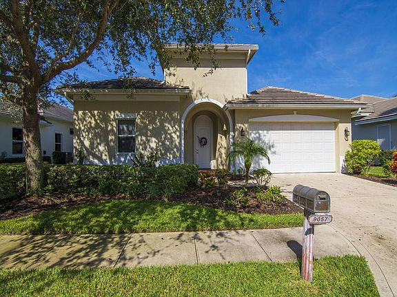 4th image of 9057 Englewood Ct