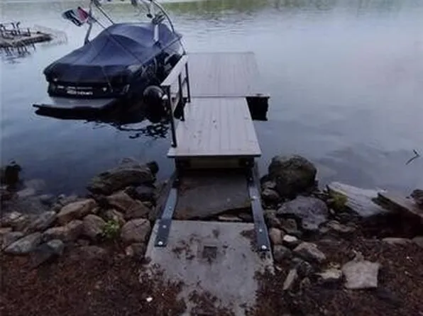 711 West Wakefield Boulevard, Winchester, CT 06098