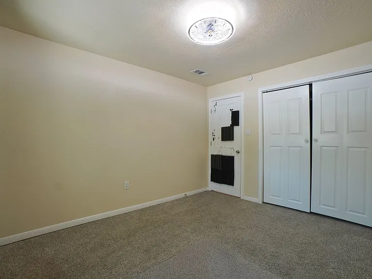 8 Woodhollow Trl — Photo 42