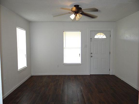 4th image of 1105 W 23rd St