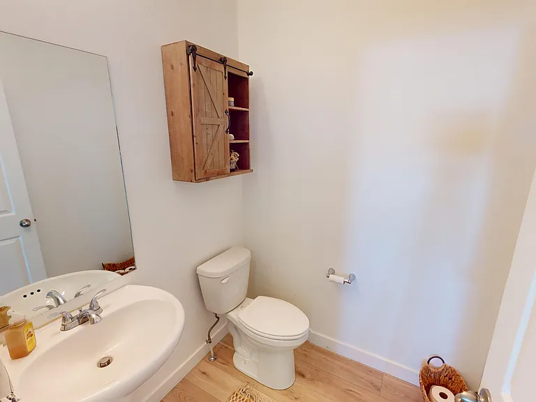 635 S Chan Dr E — Photo 15