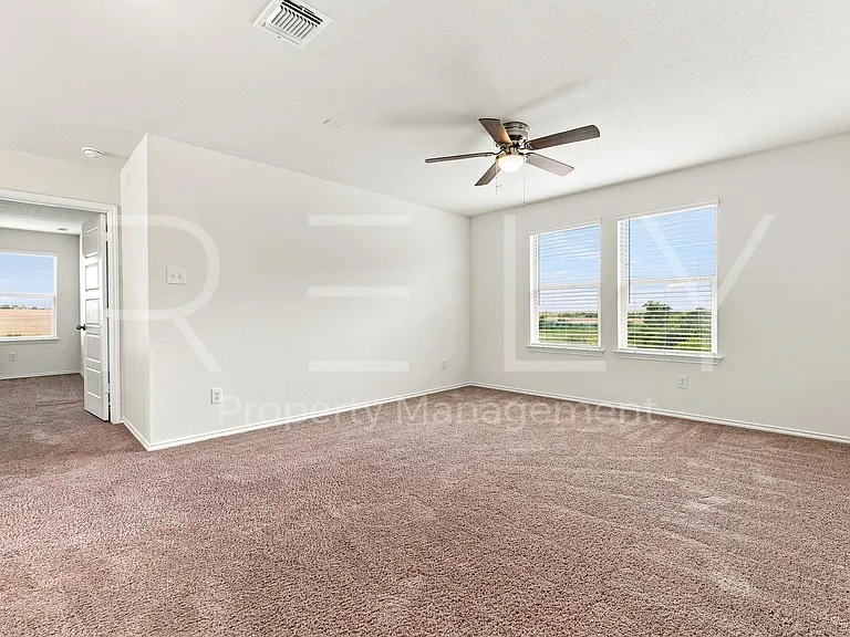 521 Colonel McNally Cv — Photo 20
