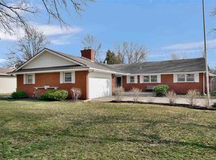 706 N Stratford Ln, Wichita, KS 67206