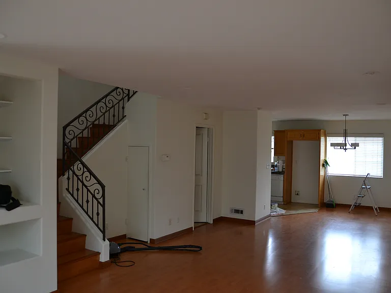 813 Van Ness Ave #D — Photo 6