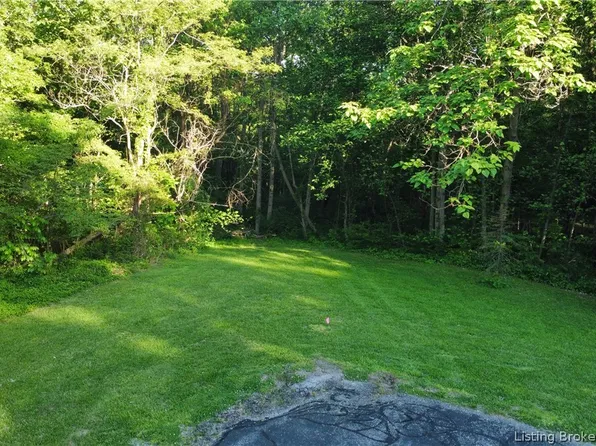  Cottonwood Lane SE, Elizabeth, IN 47117