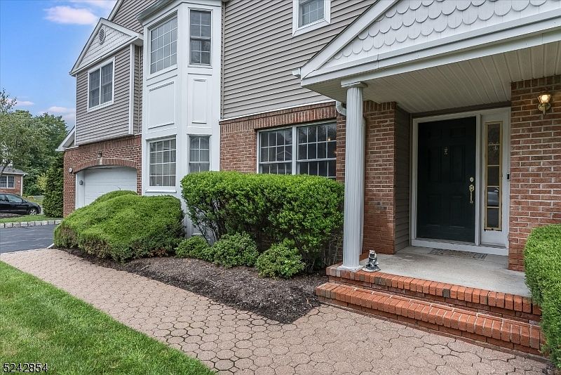 24 Waldeck Ct, West Orange, NJ 07052 MLS 3862904 Zillow