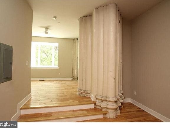 4th image of 2701 W Girard Ave APT 1