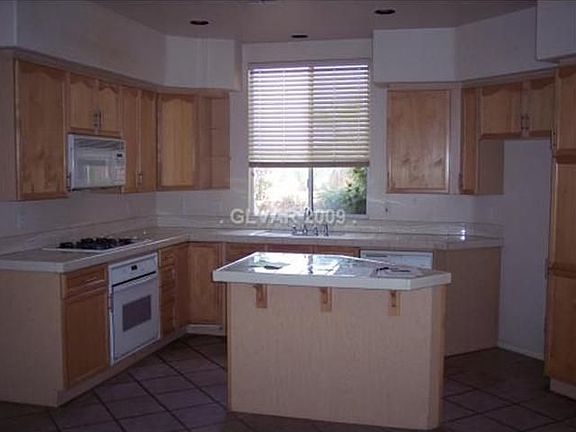 2nd image of 1609 Cordoba Canyon St