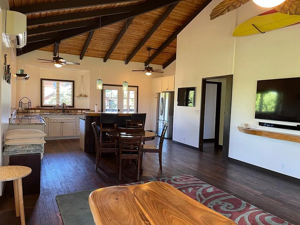2 bed, 1378 sqft, $4,990 — Photo 3