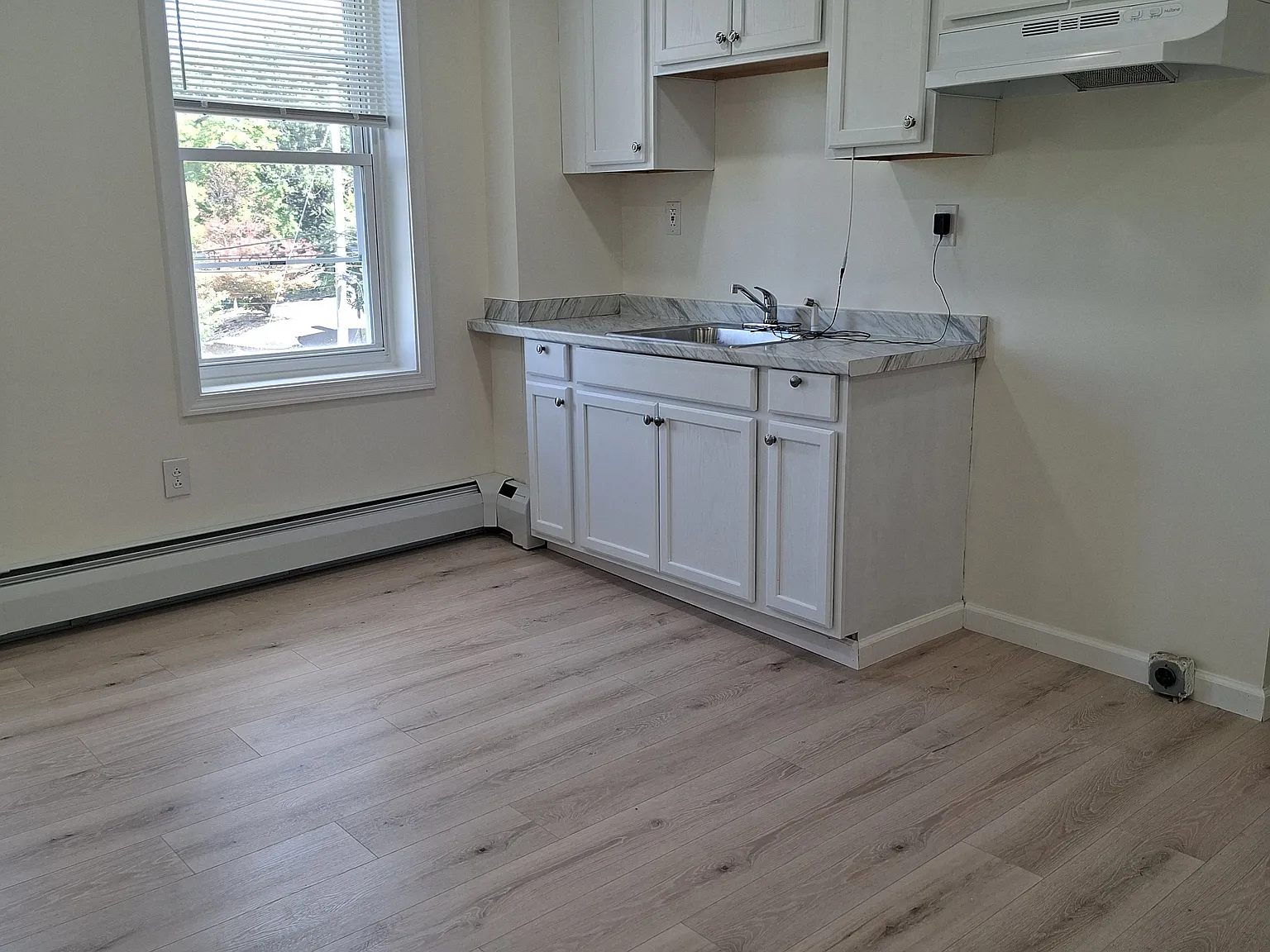 2 bed, 900 sqft, $1,500 — Photo 2