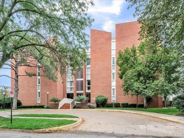 3702 Jackson St #301, Omaha, NE 68114