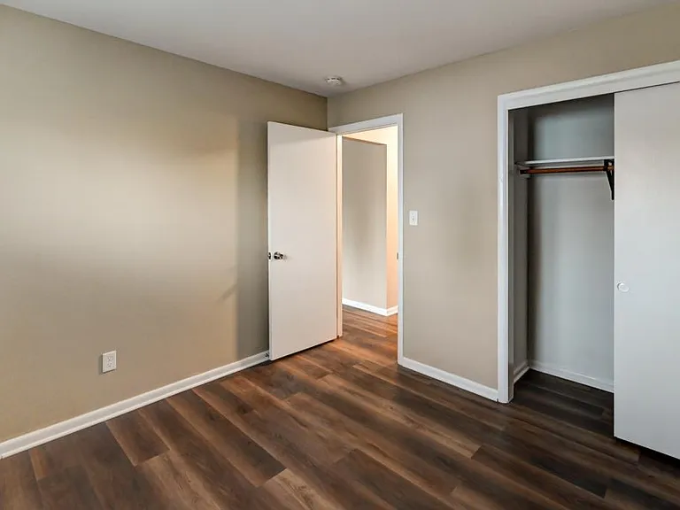 112 W Klubertanz Dr #2 — Photo 18