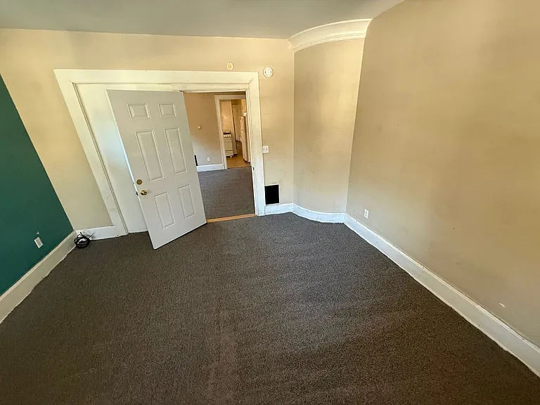 1732 Saint Paul St — Photo 15