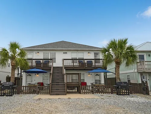 605 Dogwood St #D Photo 1