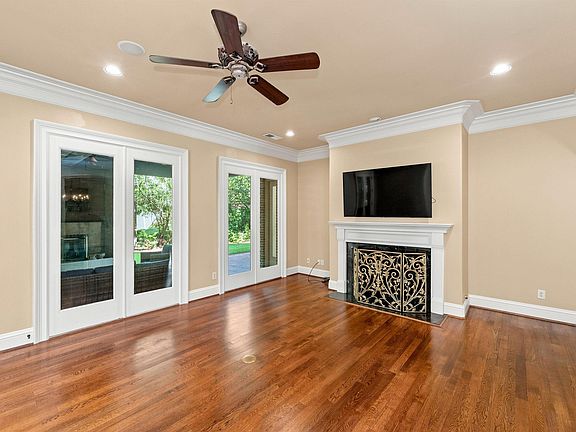 4th image of 3950 Alston Way