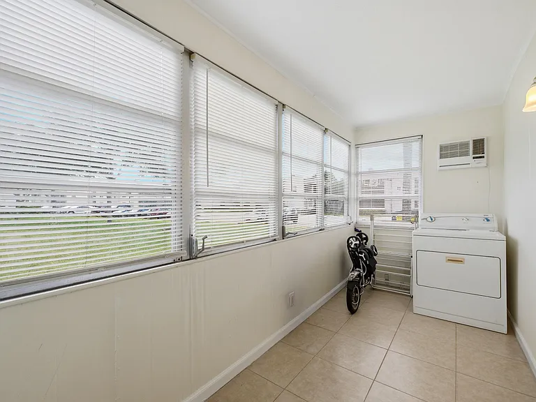 387 Flanders Way #I — Photo 18