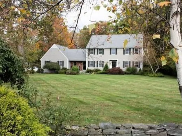 4 Trowbridge Ct, North Grafton, MA 01536