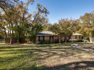 2305 Saint Francis Ave, Dallas, TX 75228