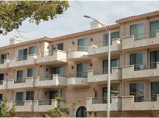 11218 Camarillo St APT 204, Toluca Lake, CA 91602