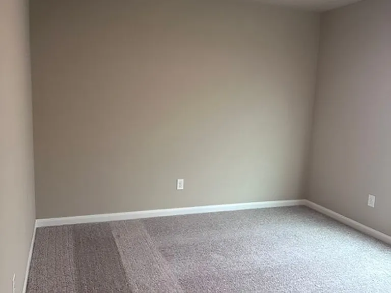 8105 Solare Pl — Photo 8